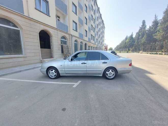 Mercedes E 230 1995, 326,520 km - 2.3 l - Masallı