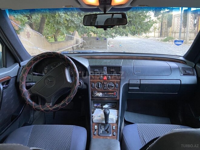 Mercedes C 230 1997, 401,257 km - 2.3 l - Ağcabədi