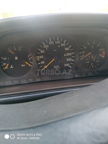 Mercedes E 220 1993, 330,000 km - 2.2 l - Bakı