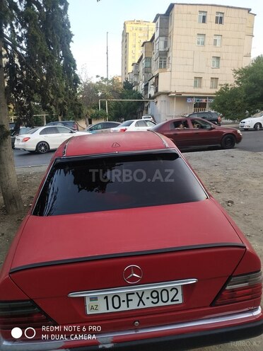 Mercedes E 220 1993, 330,000 km - 2.2 l - Bakı