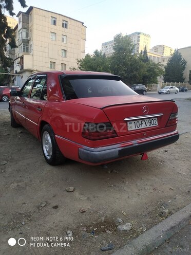 Mercedes E 220 1993, 330,000 km - 2.2 l - Bakı