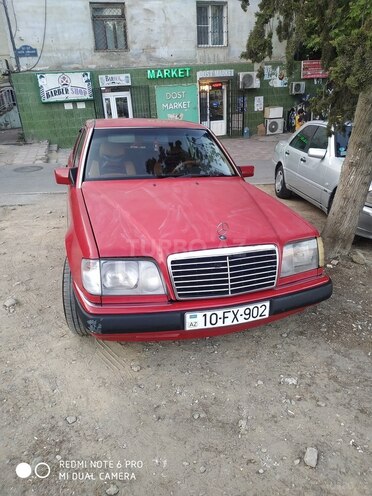Mercedes E 220 1993, 330,000 km - 2.2 l - Bakı