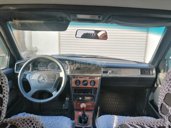 Mercedes 190 1993, 380,000 km - 2.0 l - Sumqayıt