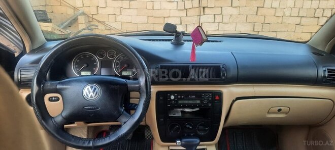 Volkswagen Passat 2001, 204,148 km - 1.8 l - Bakı