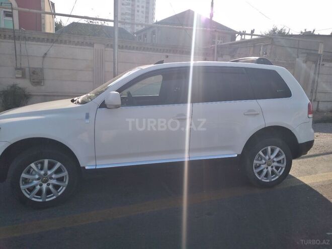 Volkswagen Touareg 2004, 285,621 km - 3.2 l - Bakı