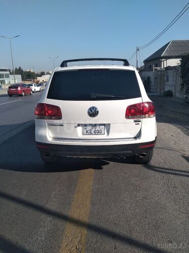 Volkswagen Touareg 2004, 285,621 km - 3.2 l - Bakı