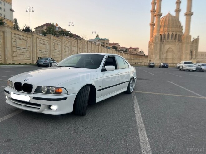 BMW 525 2001, 267,000 km - 2.5 l - Bakı