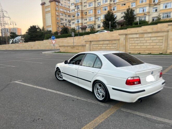 BMW 525 2001, 267,000 km - 2.5 l - Bakı