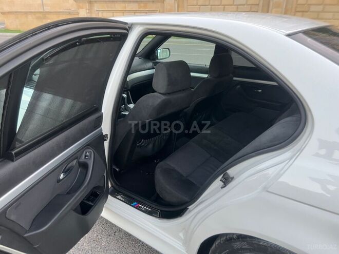 BMW 525 2001, 267,000 km - 2.5 l - Bakı