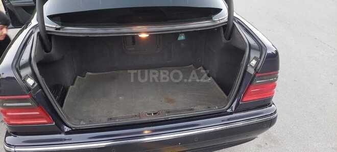 Mercedes E 320 1999, 396,000 km - 3.2 l - Füzuli