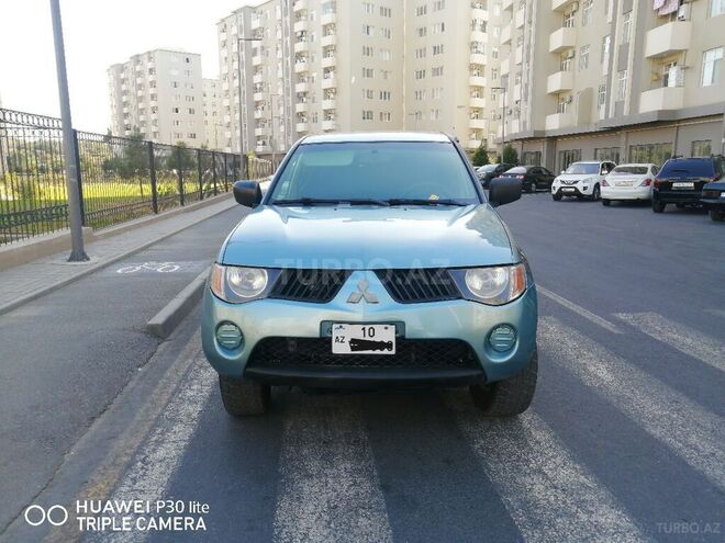Mitsubishi L200 2007, 262,000 km - 2.5 l - Bakı