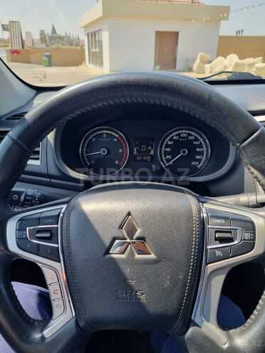 Mitsubishi L200 2021, 21,509 km - 2.5 l - Bakı