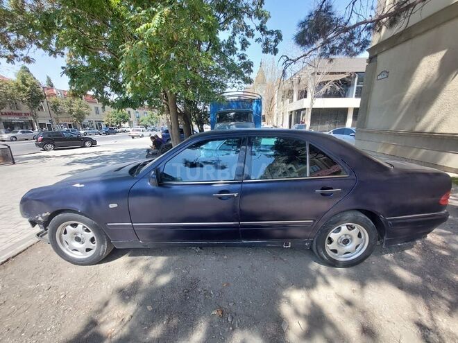 Mercedes E 200 1996, 300,000 km - 2.0 л - Gəncə