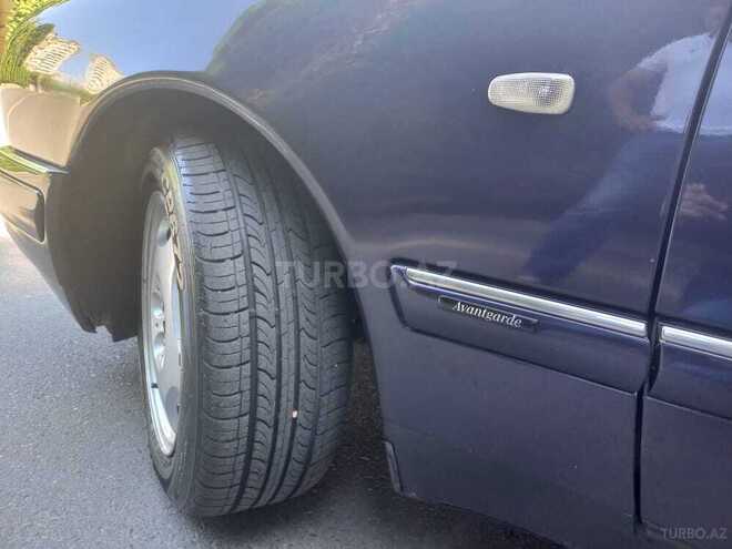 Mercedes E 240 1997, 234,000 km - 2.4 l - Bakı