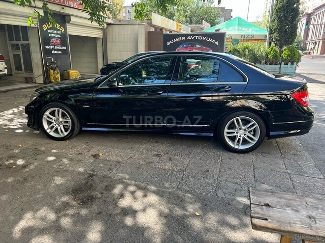 Mercedes C 250 2011, 107,000 km - 1.8 l - Bakı