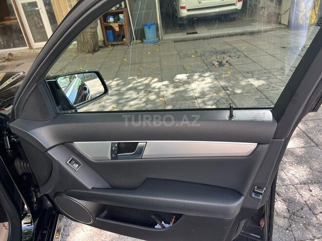 Mercedes C 250 2011, 107,000 km - 1.8 l - Bakı