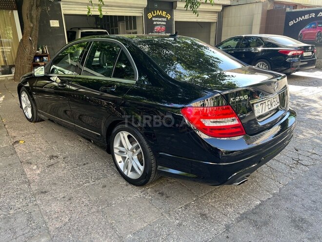 Mercedes C 250 2011, 107,000 km - 1.8 l - Bakı