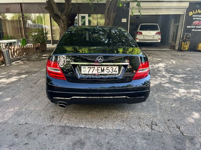 Mercedes C 250 2011, 107,000 km - 1.8 l - Bakı