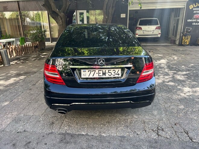 Mercedes C 250 2011, 107,000 km - 1.8 l - Bakı