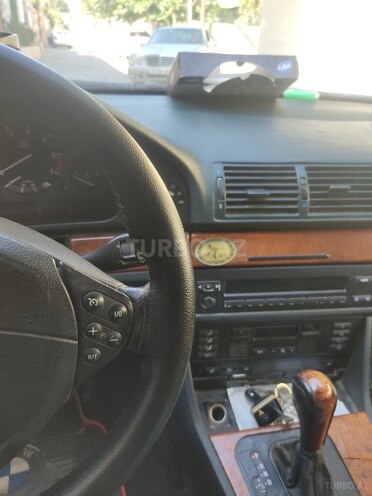 BMW 528 1999, 430,000 km - 2.8 l - Bakı