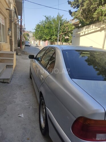 BMW 528 1999, 430,000 km - 2.8 l - Bakı