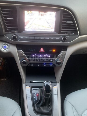 Hyundai Elantra 2018, 68,000 km - 2.0 л - Bakı