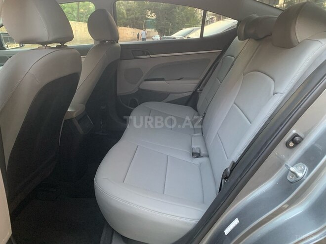 Hyundai Elantra 2018, 68,000 km - 2.0 л - Bakı