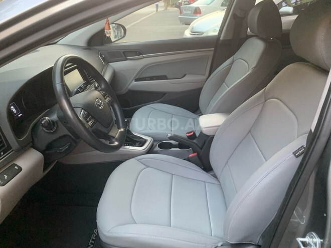 Hyundai Elantra 2018, 68,000 km - 2.0 л - Bakı