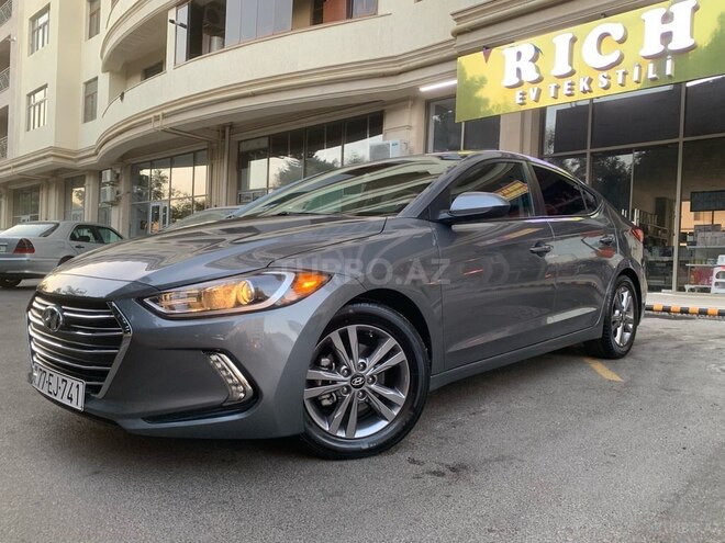 Hyundai Elantra 2018, 68,000 km - 2.0 л - Bakı