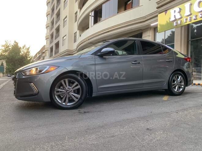 Hyundai Elantra 2018, 68,000 km - 2.0 л - Bakı