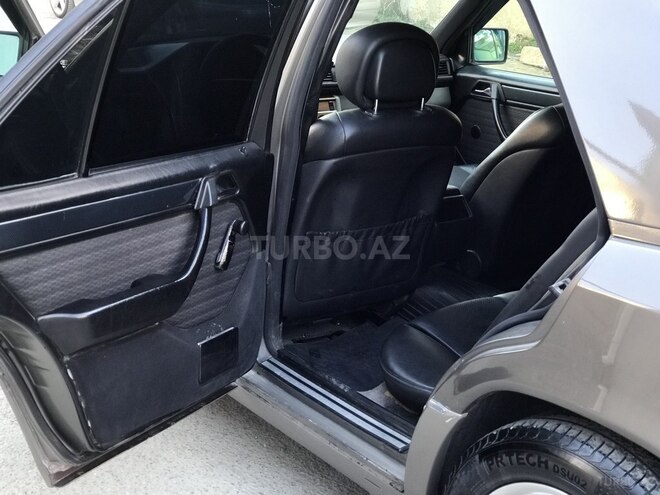 Mercedes E 250 1992, 470,815 km - 2.5 l - Bakı