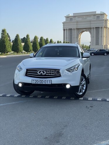 Infiniti FX37 2013, 141,500 km - 3.7 л - Gəncə