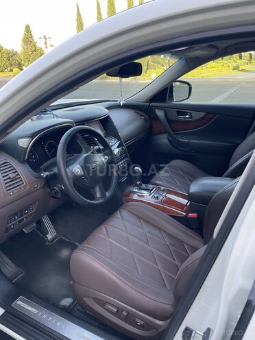 Infiniti FX37 2013, 141,500 km - 3.7 л - Gəncə