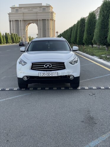Infiniti FX37 2013, 141,500 km - 3.7 л - Gəncə