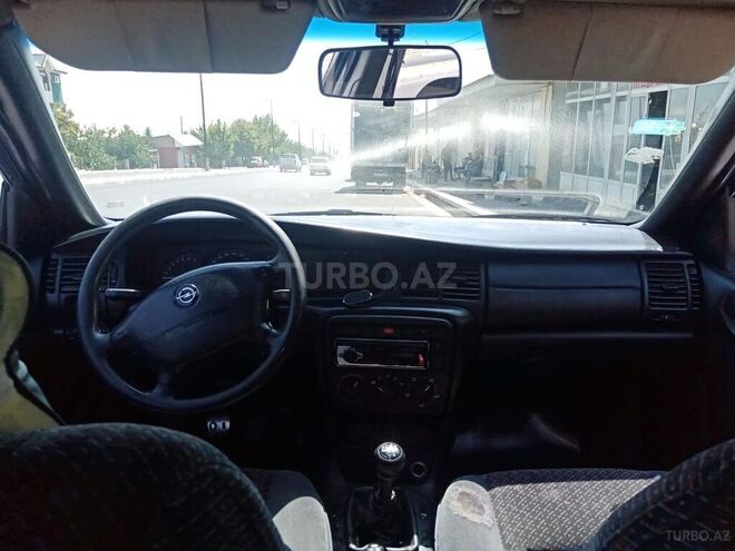 Opel Vectra 1995, 155,603 km - 1.8 l - Şəki