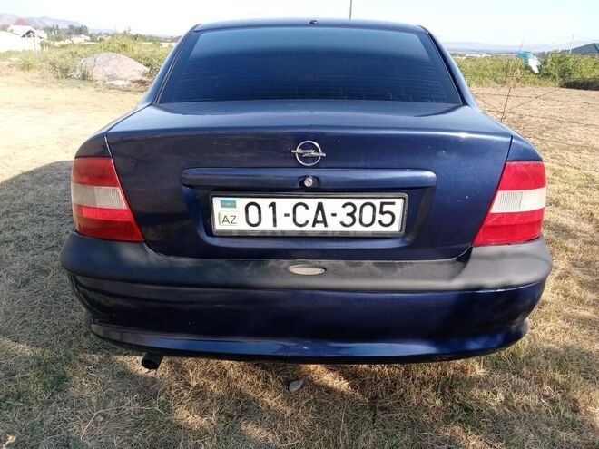 Opel Vectra 1995, 155,603 km - 1.8 l - Şəki