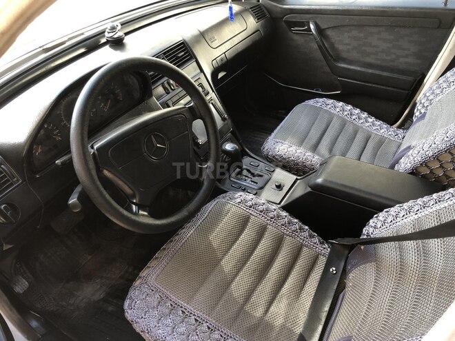 Mercedes C 230 1997, 326,000 km - 2.3 l - Bakı