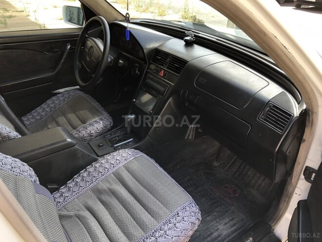 Mercedes C 230 1997, 326,000 km - 2.3 l - Bakı