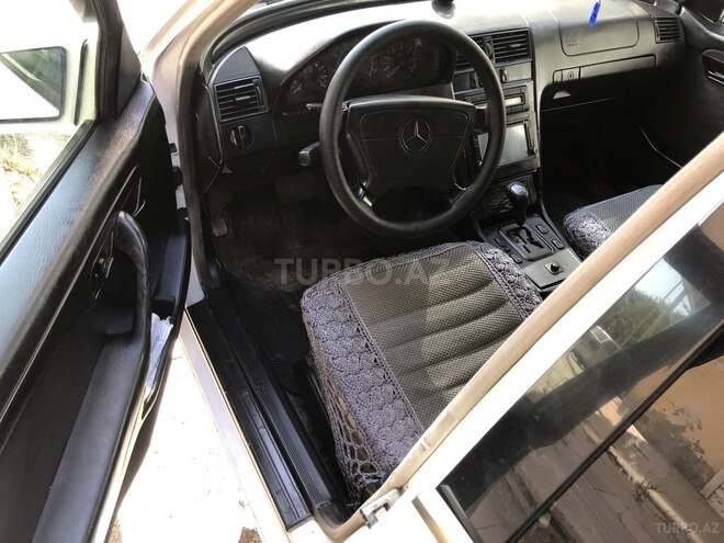 Mercedes C 230 1997, 326,000 km - 2.3 l - Bakı