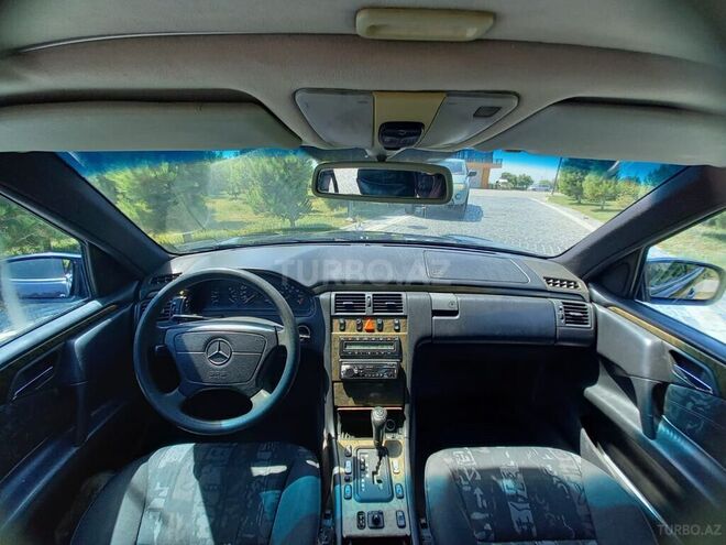 Mercedes E 230 1997, 456,000 km - 2.3 l - Bakı