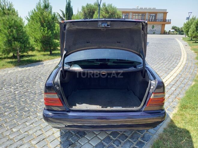Mercedes E 230 1997, 456,000 km - 2.3 l - Bakı