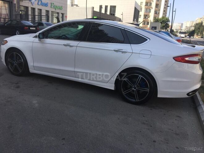 Ford Fusion 2014, 137,000 km - 2.0 л - Bakı
