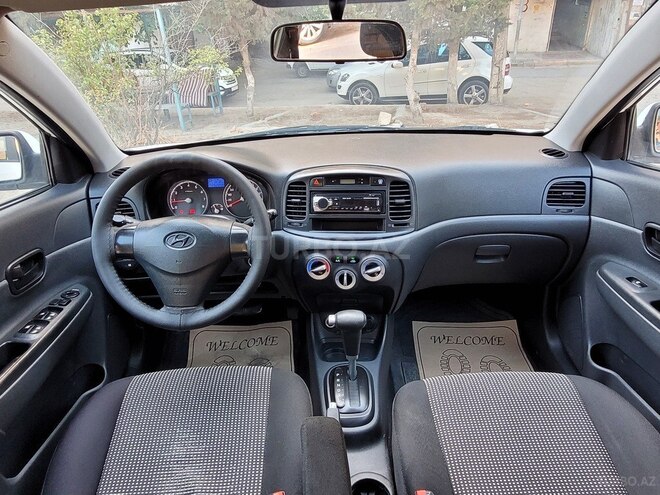 Hyundai Accent 2009, 242,000 km - 1.4 l - Bakı
