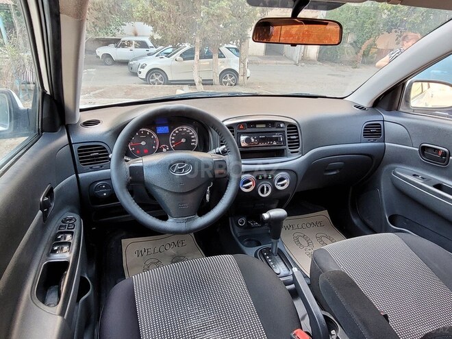 Hyundai Accent 2009, 242,000 km - 1.4 l - Bakı