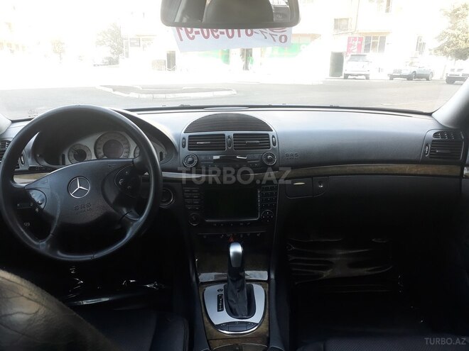 Mercedes E 320 2003, 245,000 km - 3.2 l - Bakı