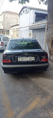 Mercedes C 220 1998, 317,000 km - 2.2 l - Bakı