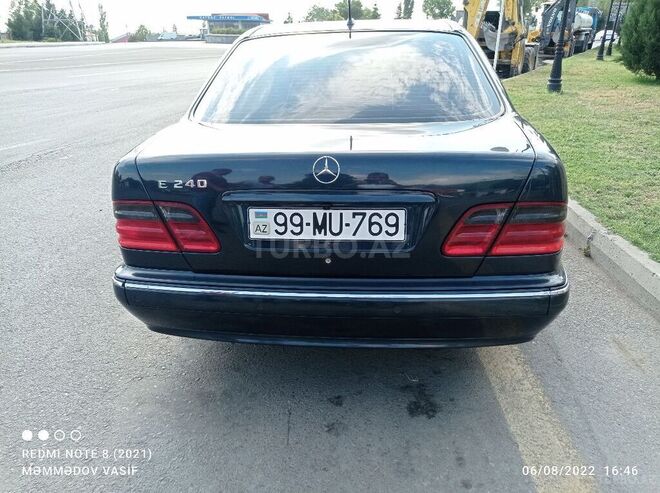 Mercedes E 240 2000, 282,057 km - 2.4 л - Zaqatala