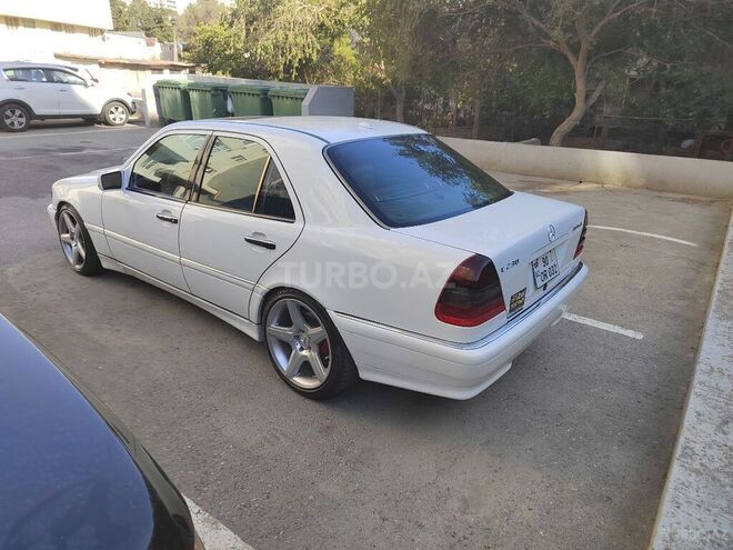 Mercedes C 230 2000, 306,000 km - 2.3 л - Bakı