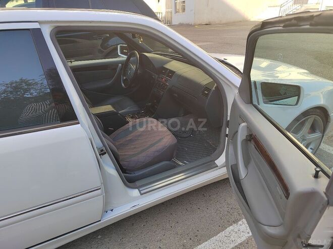 Mercedes C 230 2000, 306,000 km - 2.3 л - Bakı
