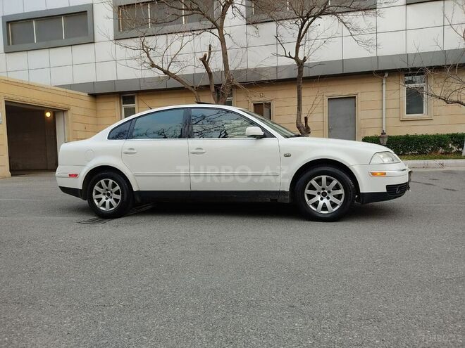 Volkswagen Passat 2003, 275,000 km - 1.8 l - Bakı